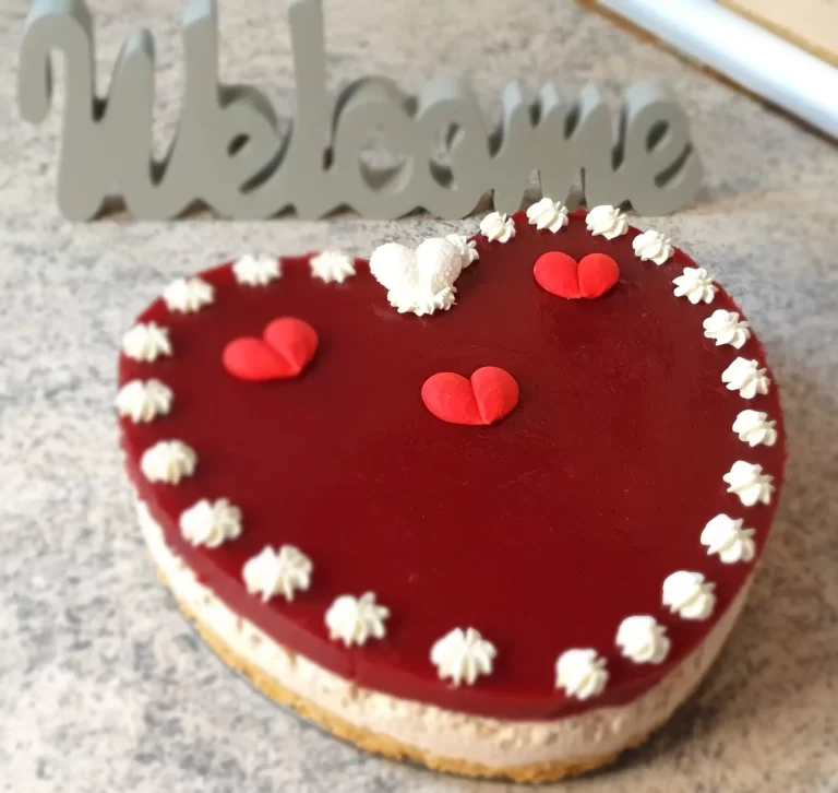Cheesecake cu banane si zmeura