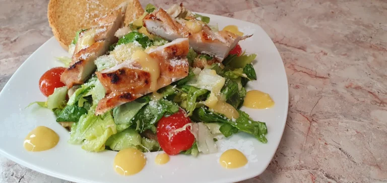 Retete Internationale 22 Salata Caesar cu Pui